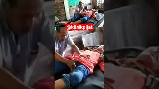 Download lagu TITIK PIJAT SARAF SEGALA PENYAKIT #massagetherapy #massage #pijatsaraf mp3