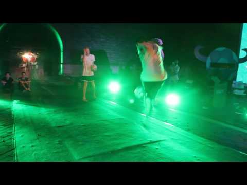 [3rd BATTLE] Carabao Freestyle Football World Cup 2017: MICHRYC (POLAND) VS BRYNJAR (NORWAY)