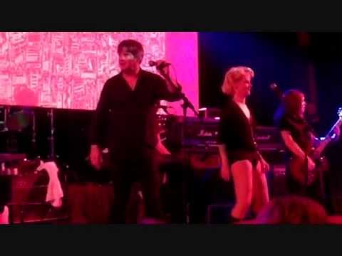 Polyphonic Size & JJ Burnel - Do The European