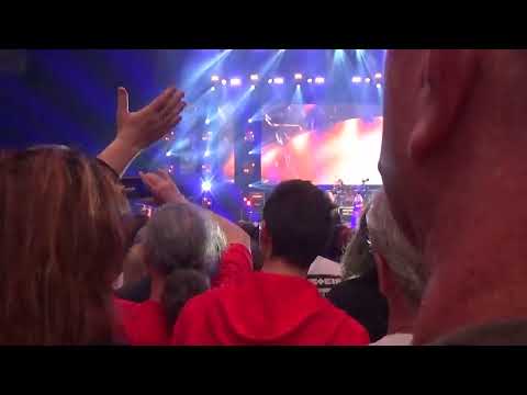 2023.04.30 Bp. Aréna, P Mobil 50 - Nélküled