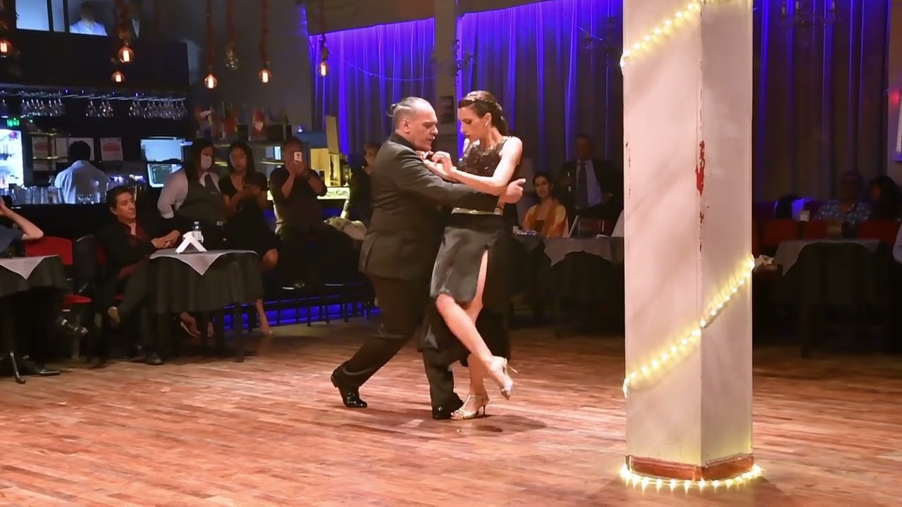 Video thumbnail for Pancho Martinez Pey y Virginia Vasconi en Porteño y Bailarin - 2