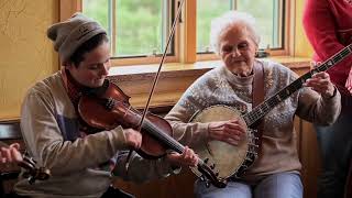 Rhoda Kemp &amp; Friends - &quot;Fly Around My Pretty Little Miss&quot;