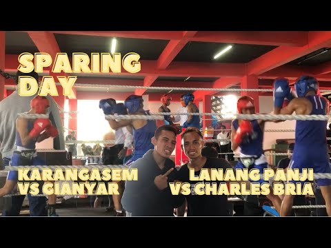 SPARING DAY GIANYAR // Lanang panji (sarung merah )vs Charles bria (sarung biru)