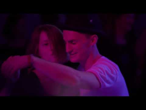 Swinging Undermoon 2018