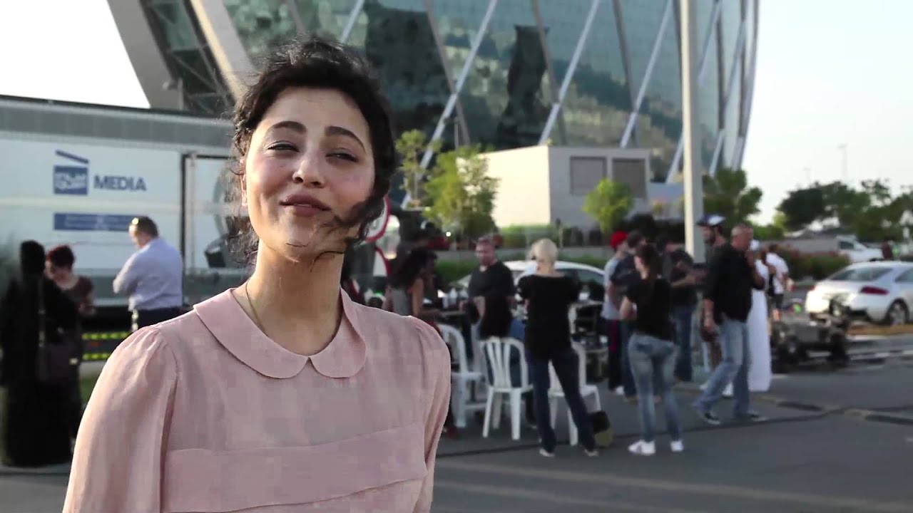 Behind the Scenes "A Genie Called Gin"