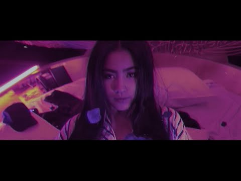 download lagu mp3 mp4 La James, download lagu La James gratis, unduh video klip La James