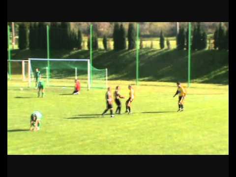 Skrót meczu Pogoń Lwówek - Zjednoczeni Trzemeszno 6:2 (09.10.10)