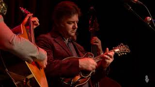 The Travelin’ McCourys - Lonesome, On’ry and Mean (Live on eTown)