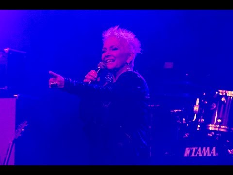 Małgorzata Ostrowska - Śmierć Dyskotece