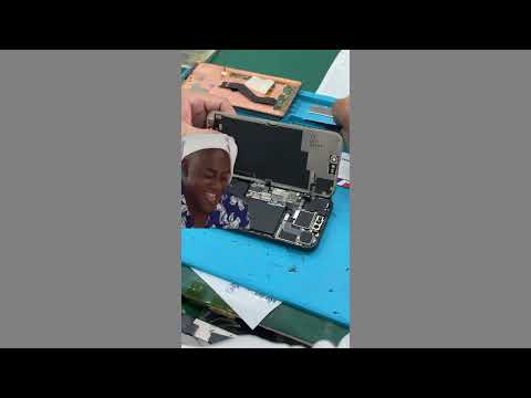 Video Thay mặt kính iPhone 15 Pro Max