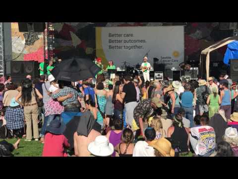 Bloco Alegria - Folklife 2017 - 6 - Vou Festejar and 4 Bell Feature