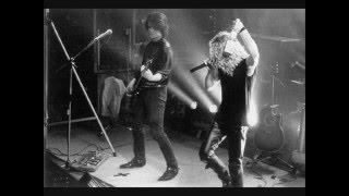 Phil Manzanera y Bunbury - La vida moderna (Vozero)