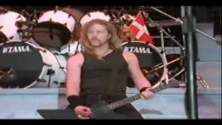James Hetfield&#39;s INSANE headbanging(must watch!!)- Enter Sandman -Moscow