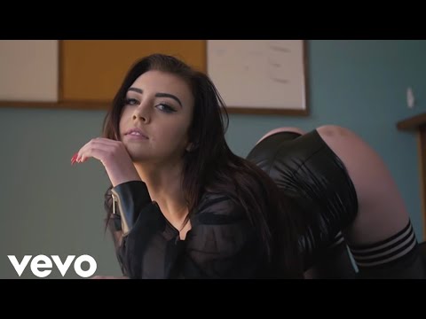 KEAN DYSSO & SINNY - She Ridin On Me