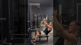 REMO CERRADO DESDE POLEA ALTA