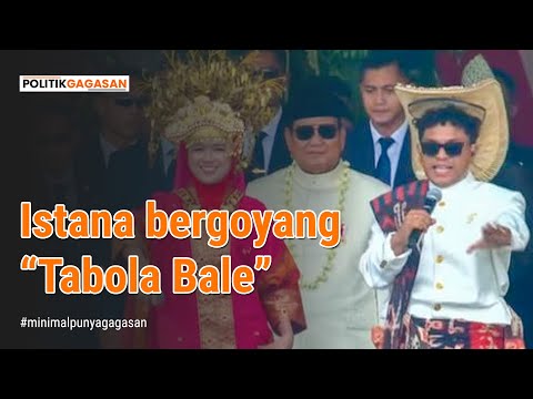 Istana bergoyang  “Tabola Bale” - Silet Open Up