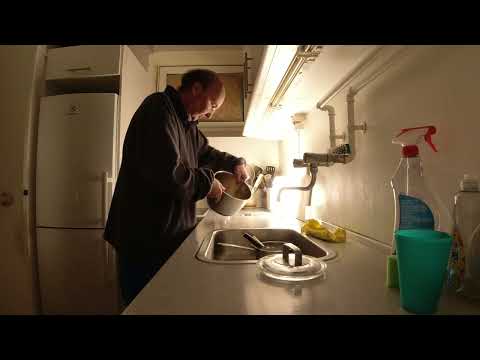 MongoTV_10458 - Del 1 - Popper POPCORN JULEDAG AFTEN og Køre TRAIN SIMULATOR i JAPAN