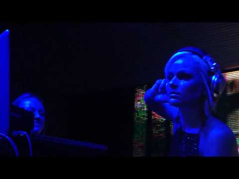 Paula Pedroza & Mari Olivetti tocando no RIO MUSIC CONFERENCE 2010