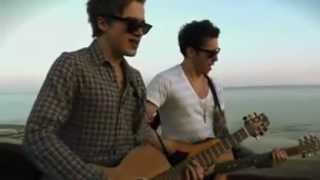 Danny Jones &amp; Tom Fletcher (McFly) - I Need A Woman (Acoustic)