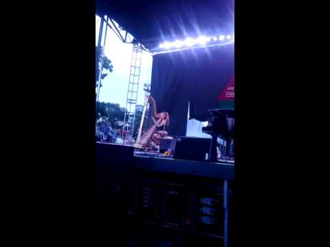 The Divers Wife video