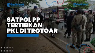 Satpol PP Bulungan Tertibkan PKL di Trotoar Depan SMK 1 dan Taman Tepian Sungai Kayan