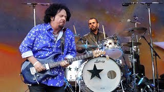 Toto&#39;s Steve Lukather with Ringo Starr - Rosanna [Live at Stadtpark, Hamburg - 11-06-2018]