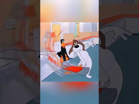 Daffy Duck vs. The Dawg with an Axe! 🪓 #shorts #daffyduck #porkypig