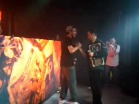 Miuosh ft. Zeus, Olo - ZANIK " Prosto Przed Siebie " (Mega Club 20.10.2012)