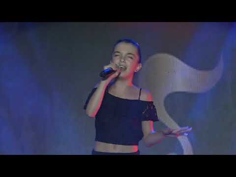 Stina Shala - Listen (LIVE @ Rising Stars)