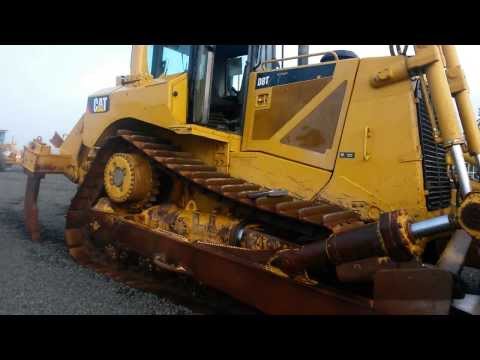 2011 Cat D8T running