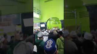 Download lagu detik-detik Gus Mahmud keluar dari ruangan di acara halal bihalal di masjid al-burhan Palembang mp3