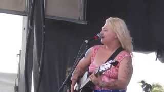 Elle King - "I Told You I Was Mean" Live at Hangout Music Festival 2015
