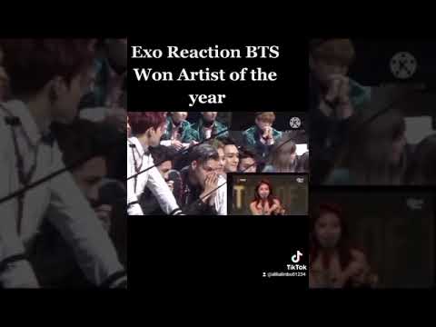 Exo Reaction 😱😱BTS Won Artists of the year part 2