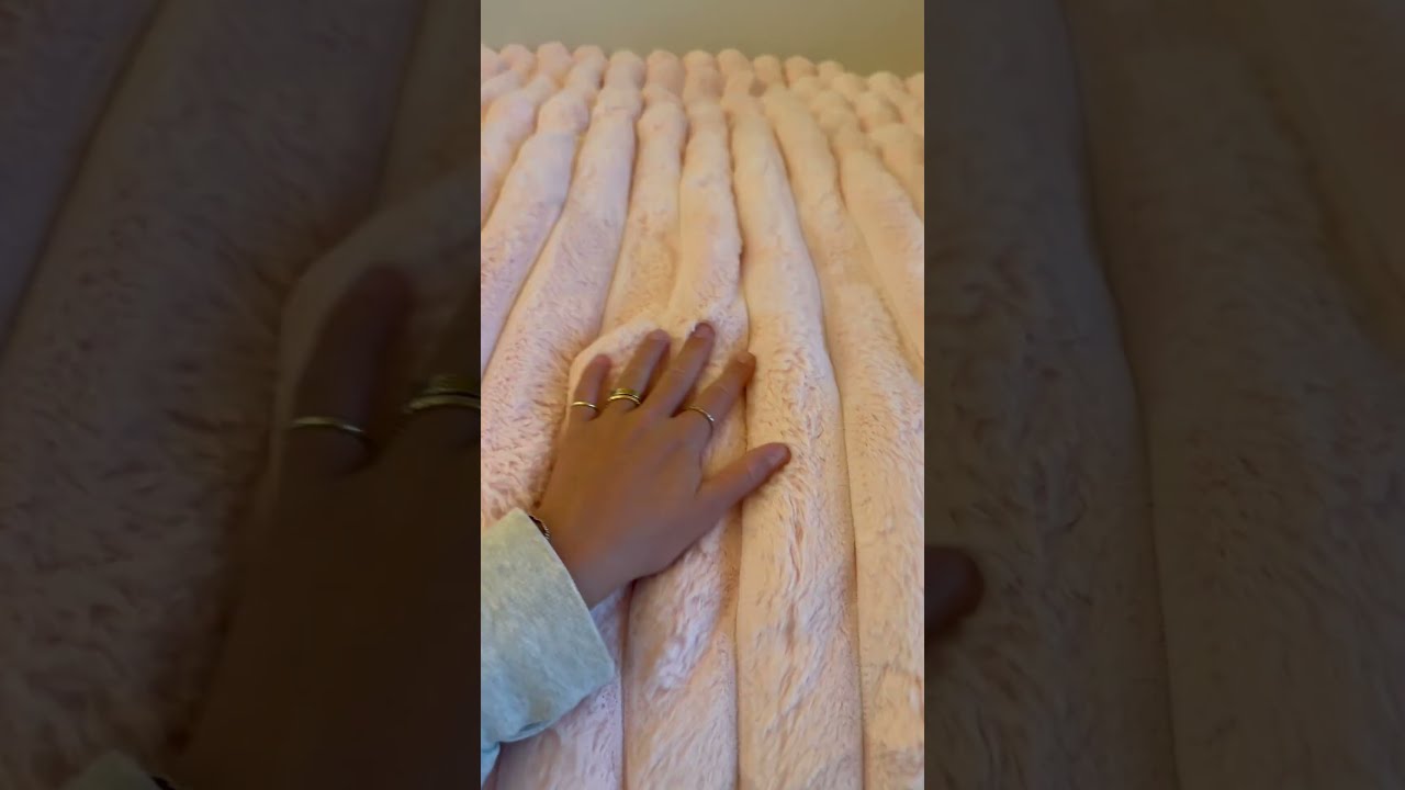 College Dorm Room Makeover with the Roll Cakes Chunky Bunny - Coma Inducer® Twin XL Comforter Set!