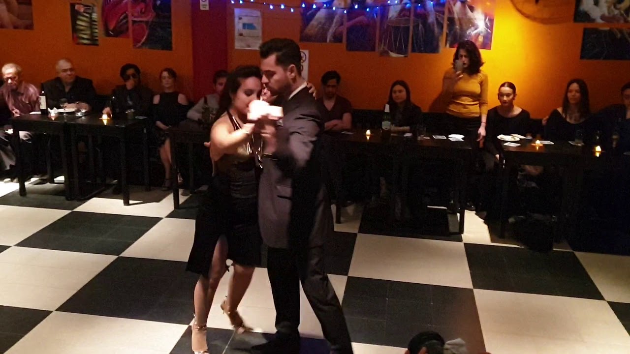 Marco Nodari y Ornella Simonetto "Que vas buscando muñeca" @la Yuyu Milonga 16/7/2019 1-3