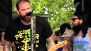 Four Year Strong - Stuck in the Middle (Live in Toronto, ON at VANS Warped Tour &#39;12 - July 15, 2012)