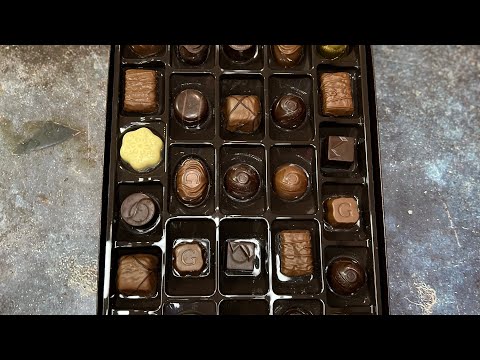Most Satisfying Godiva Assorted Chocolate box Unwrapping| #shorts #asmr #chocolate #unwrapping