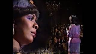 Thelma Houston "Love on the Rocks" great performance  on Golden Globes
