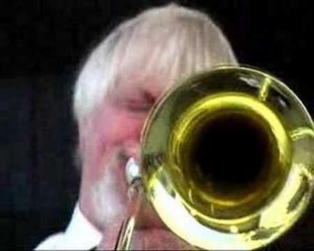 Savannah Jazz Band plays "Give Me A June Night"