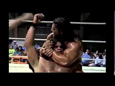 Wildman Gary Williams vs Duke MacIsaac - PWU July 2005