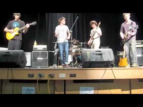 amazing cover of journey- dont stop live