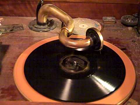 JOHNNY JOHNSON'S STATLER PENNSYLVANIANS - SWEET LORRAINE - ROARING 20'S VICTROLA