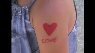 Musik-Video-Miniaturansicht zu O bzdurach, tatuażach i miłości Songtext von Patrick the Pan