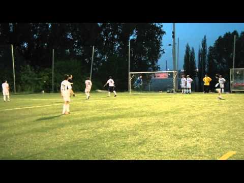 8. kolejka: CeBeBe - Latin Kings (FLS: Wiosna 2011)