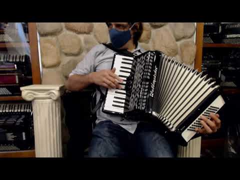 3921 - Black Stylish Weltmeister Rubin Piano Accordion MM 30 60 $1199