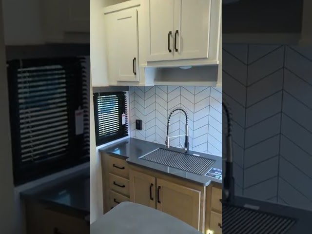 2023 Raptor 352 TOY HAULER, OFF GRID, BLOWOUT CLEARANCE SALE in Travel Trailers & Campers in Edmonton