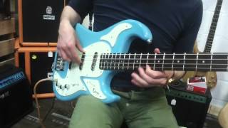 Video thumbnail for Emma-Music : test basse Marquee Burns Baby Blue by wwwEmmamusic