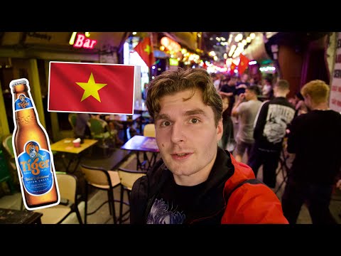 FEIERN AUF DER BEERSTREET IN HANOI