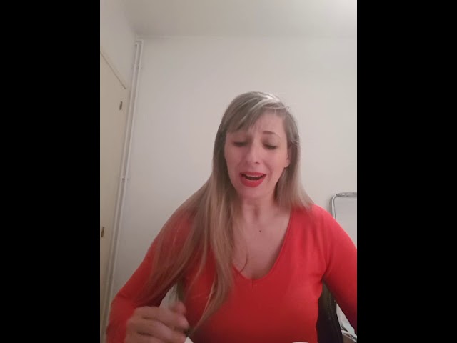 Vídeo relacionado con Si caigo en la tentación, que parezca un accidente (Comedia erótica)