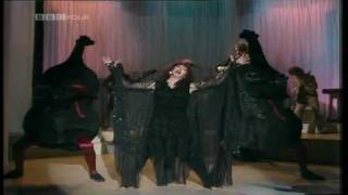 Kate Bush - Violin (1979) Xmas TV Special